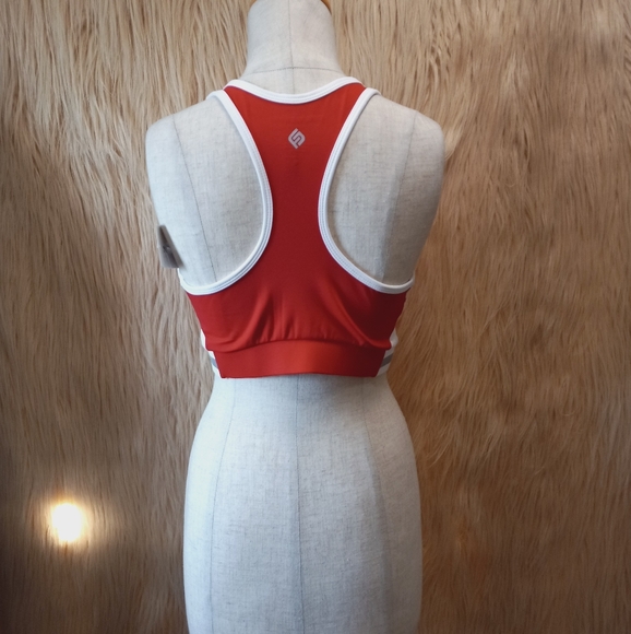 FN Can't Take My Place Sports Bra in Sculpt Tech - Picture 4 of 4